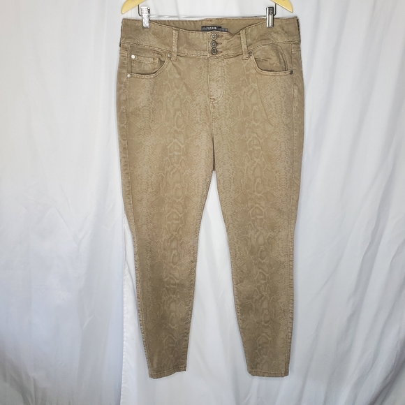 ◇◇ Torrid Snakeskin Print Stretch Jegging Tan Size 16R - Picture 1 of 8
